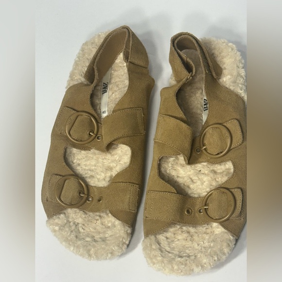 Tan Sandals with Buckle Detail Zara size 40 like new - Picture 1 of 6